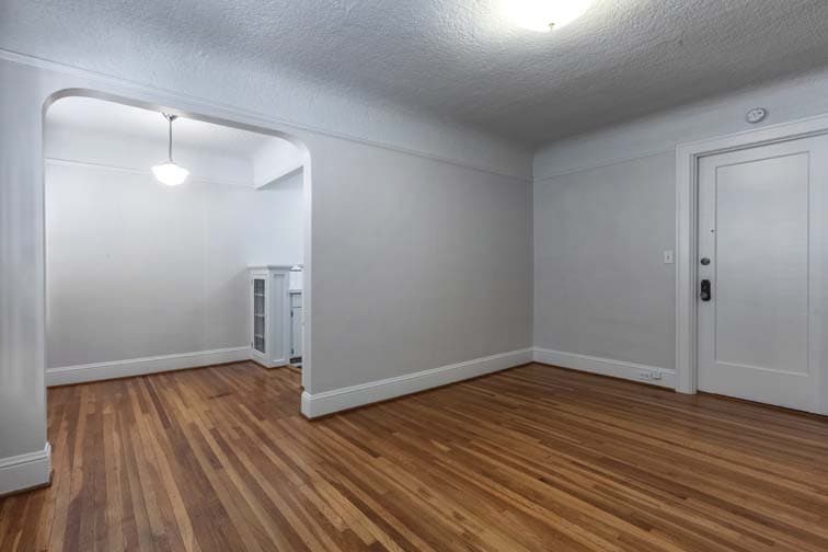 Portland Apartment: 1963 NW Irving St