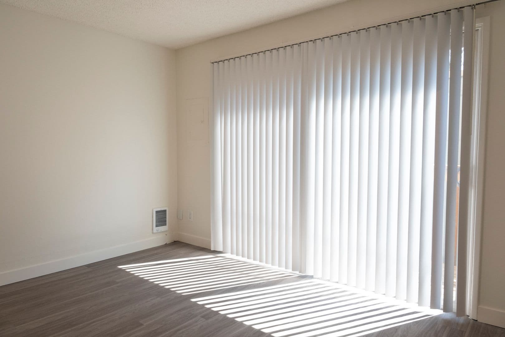 Portland Apartment: 1944 NE Schuyler