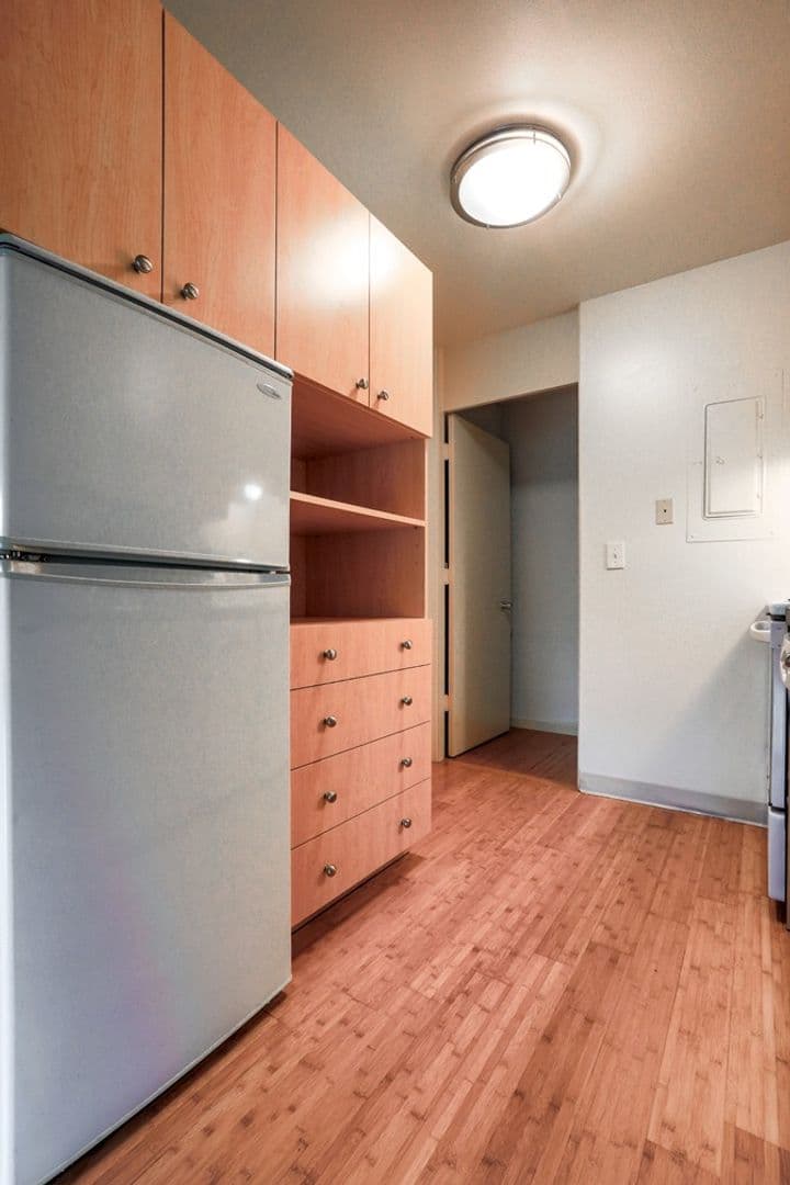 Portland Apartment: 1905 NW 29th Ave