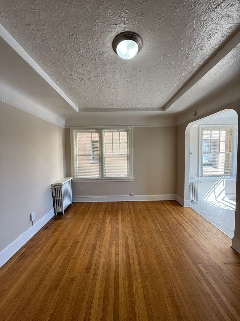 Portland Apartment: 708 NW 19th Ave.