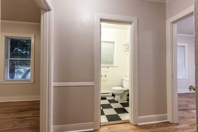Portland Apartment: 2030 NW Marshall St