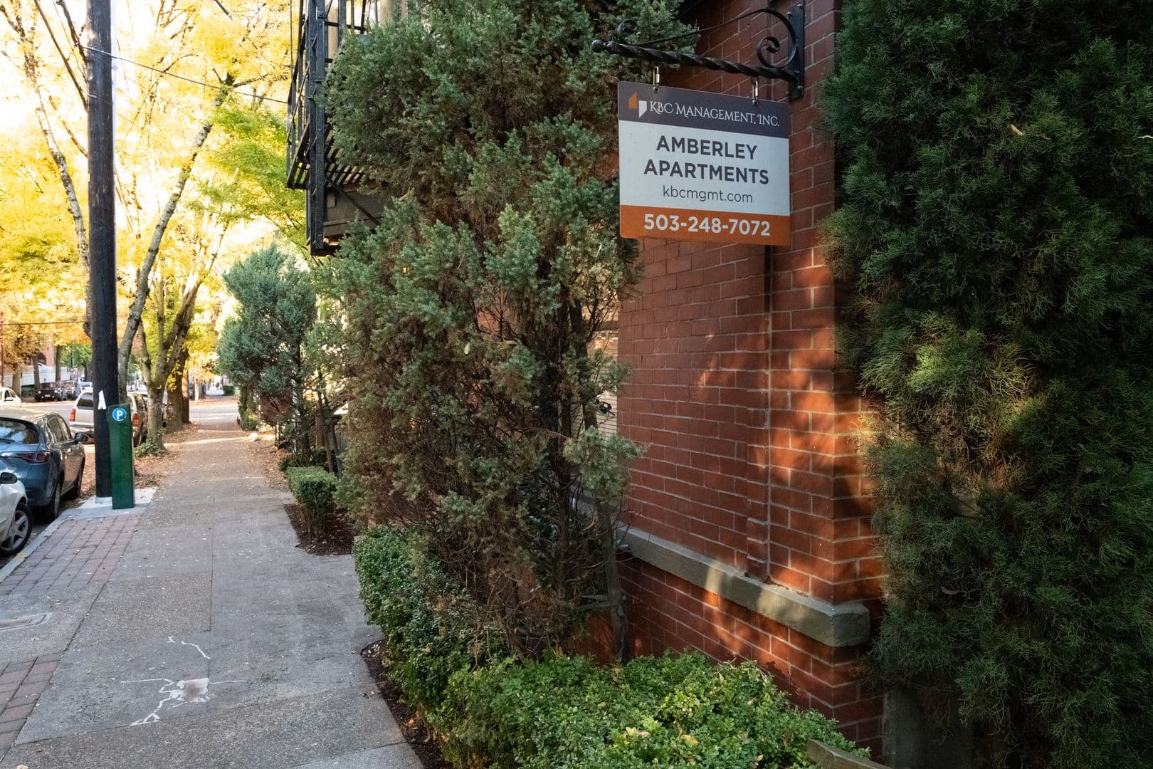 Portland Apartment: 814 NW 22nd Ave