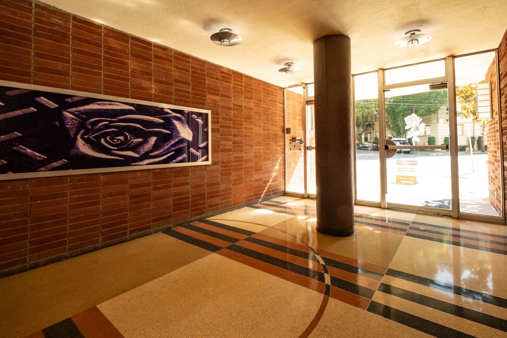Portland Apartment: 2199 NW Everett St