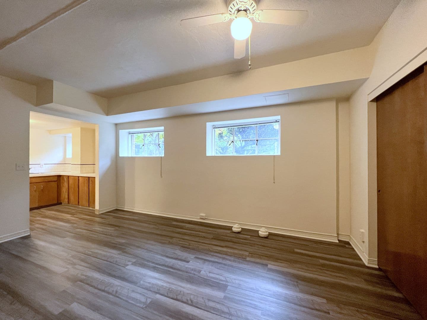 Portland Apartment: 1975 NW Everett St.
