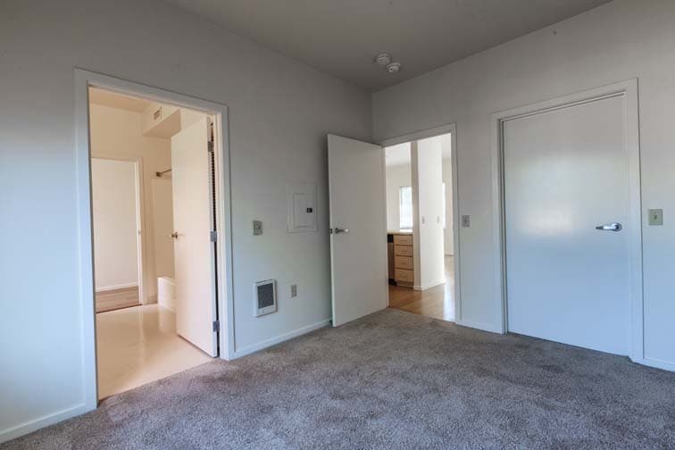 Portland Apartment: 2315 NW Overton St