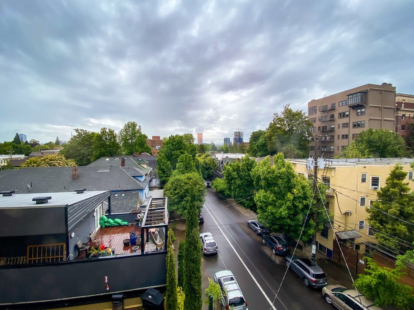 Portland Apartment: 2199 NW Everett St