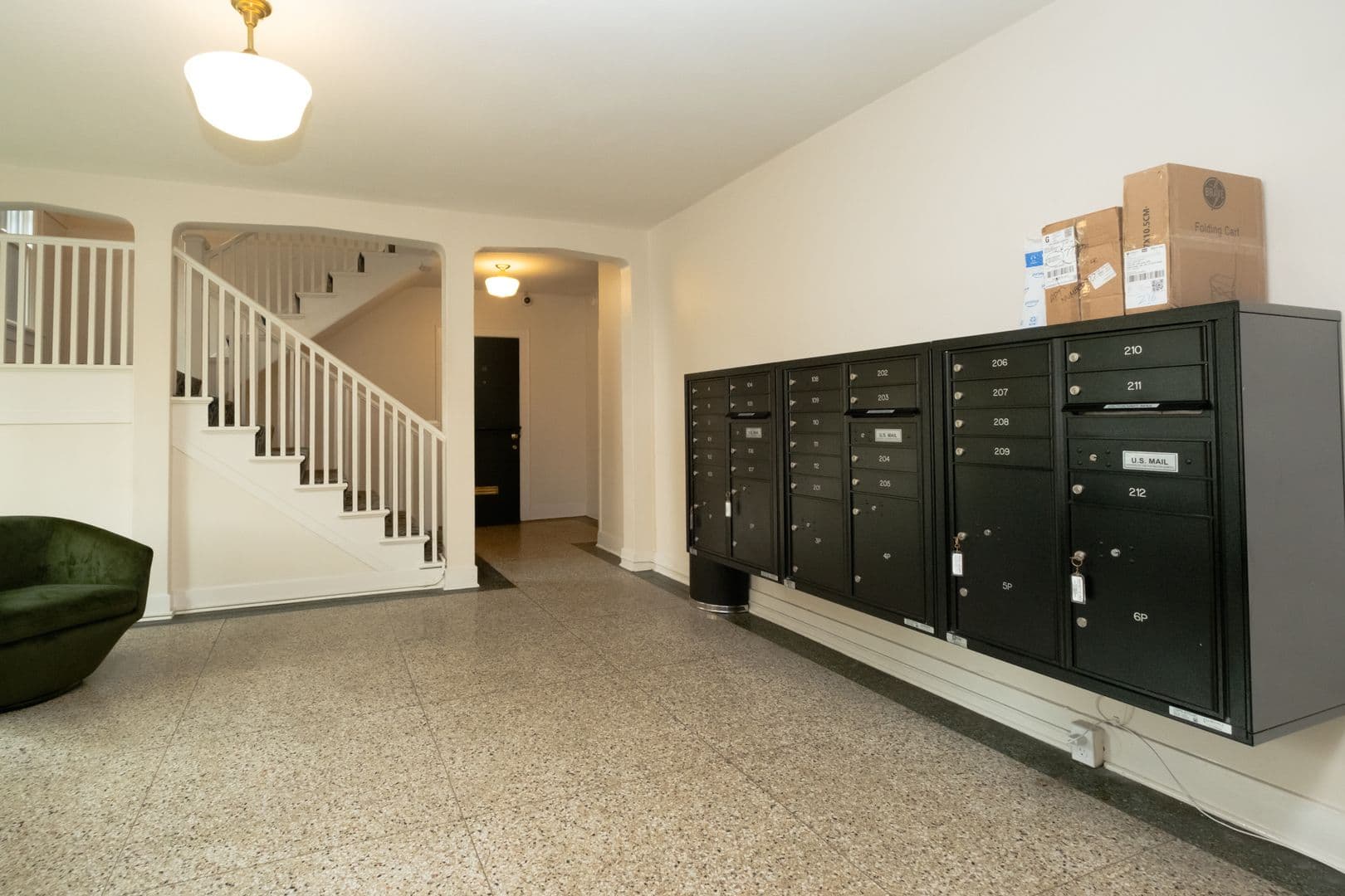 Portland Apartment: 1430 SE 14th Ave