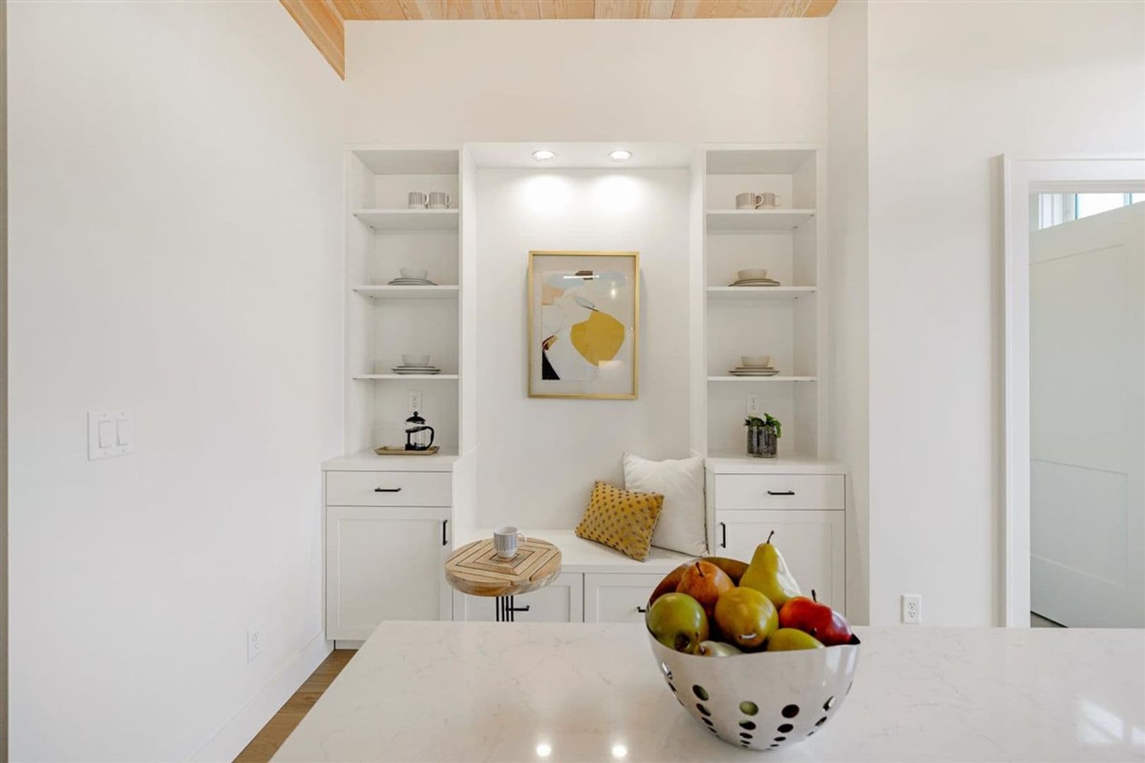 Portland Apartment: 2915A-2989B NW Wilson St.