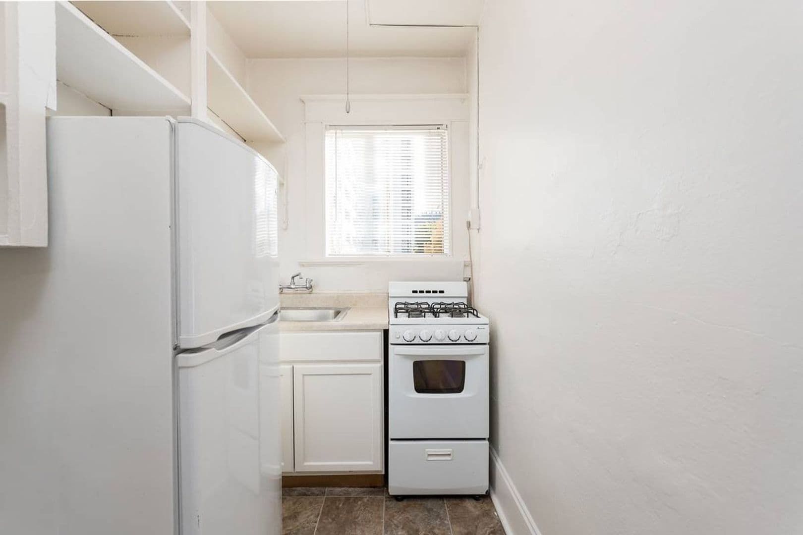 Portland Apartment: 1126 SW 12th Avenue