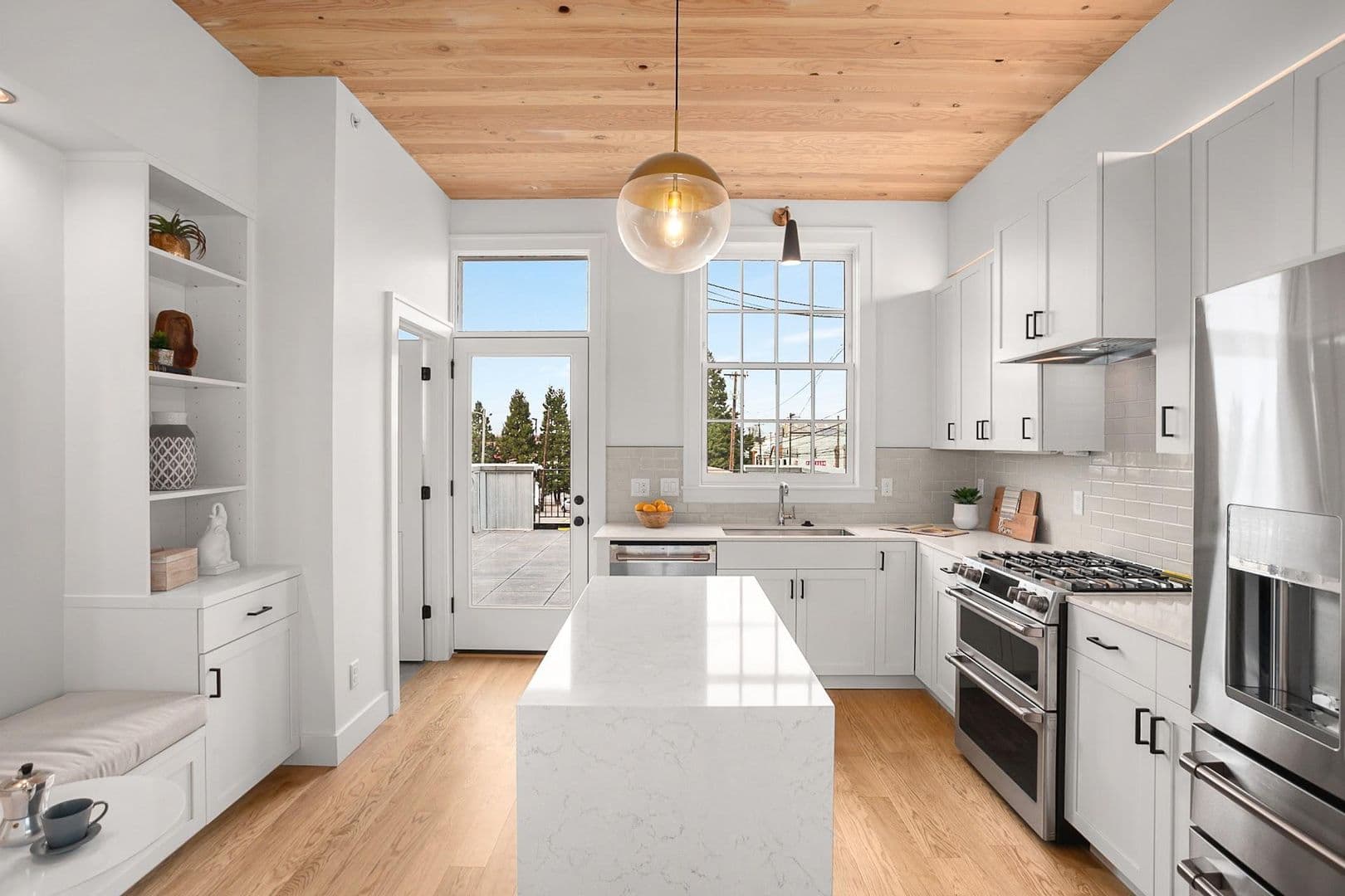 Portland Apartment: 2915A-2989B NW Wilson St.
