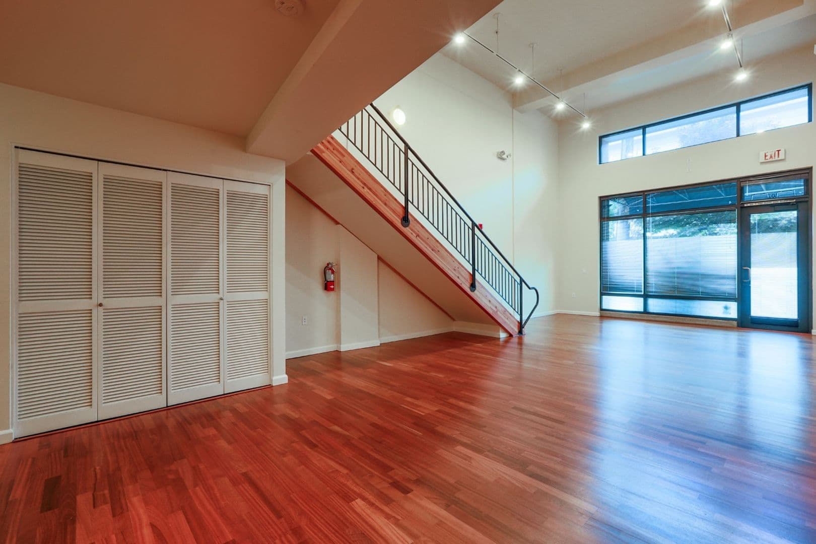 Portland Apartment: 210 NW 20th Ave
