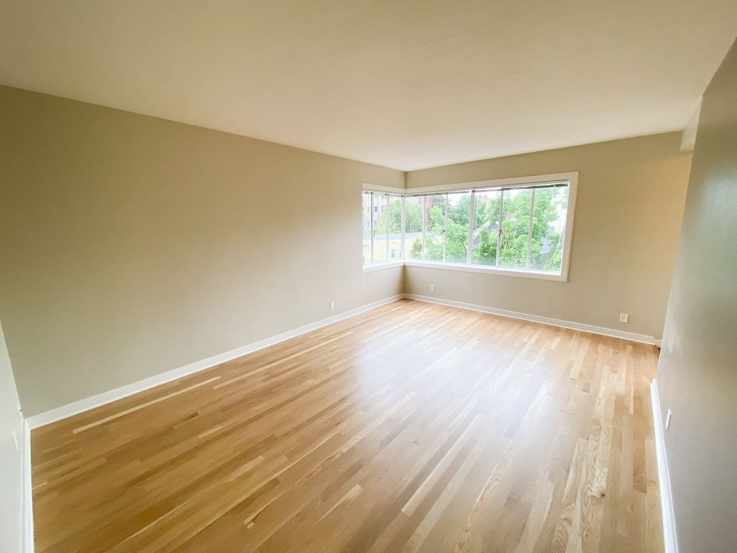 Portland Apartment: 2199 NW Everett St