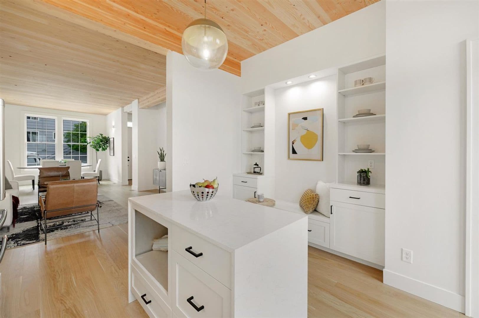 Portland Apartment: 2915A-2989B NW Wilson St.