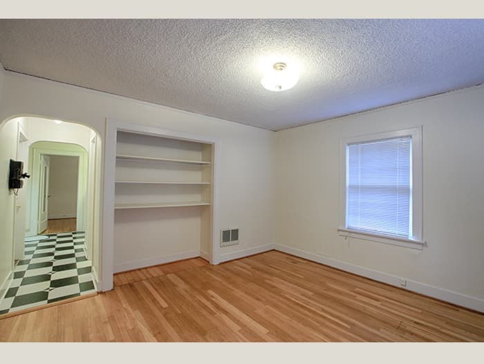 Portland Apartment: 1430 SE 14th Ave