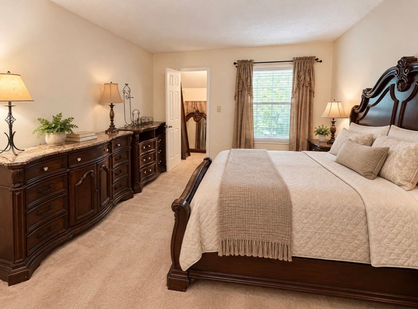 Newport News House: 355 Lee Mills Dr