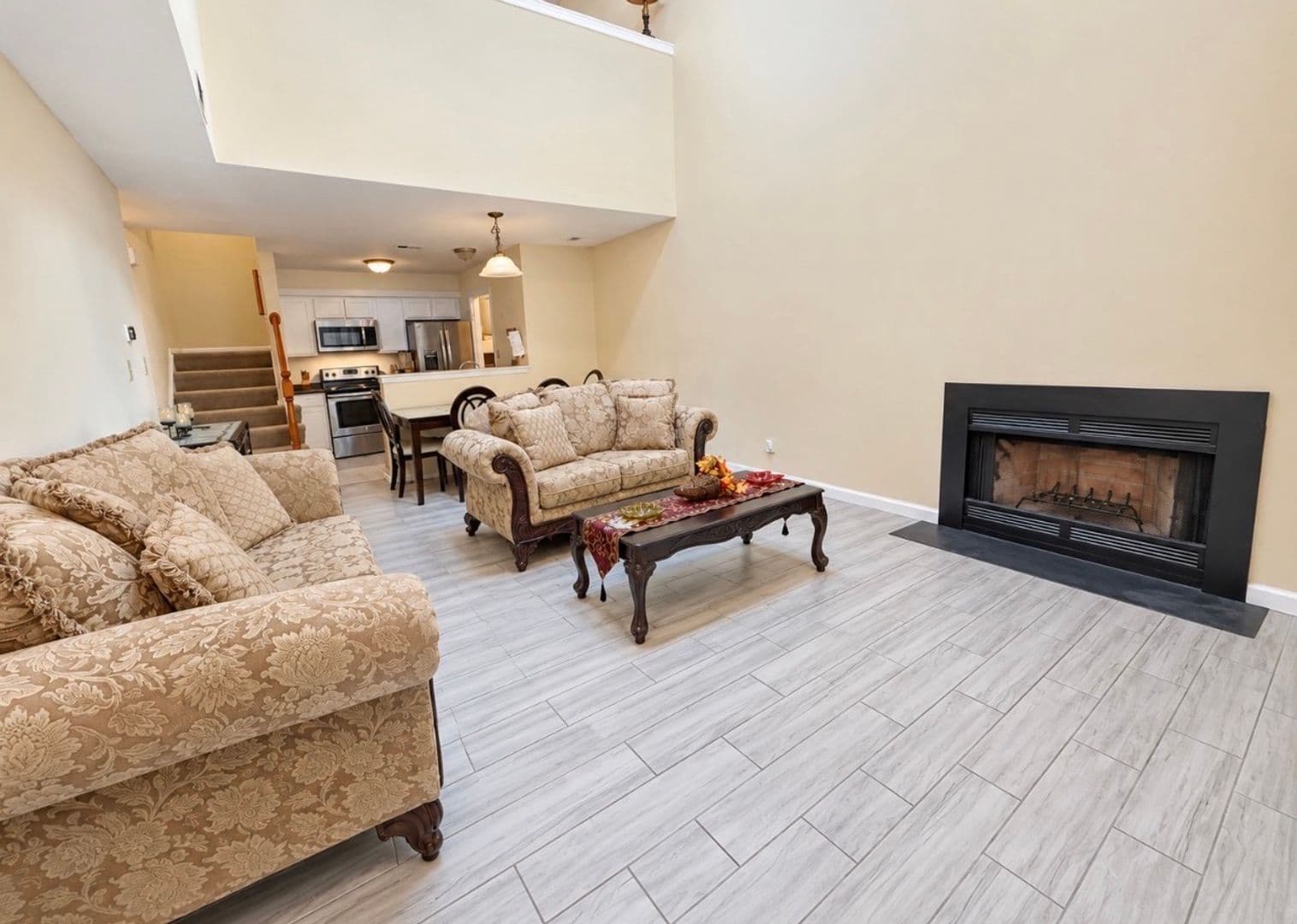Newport News House: 355 Lee Mills Dr