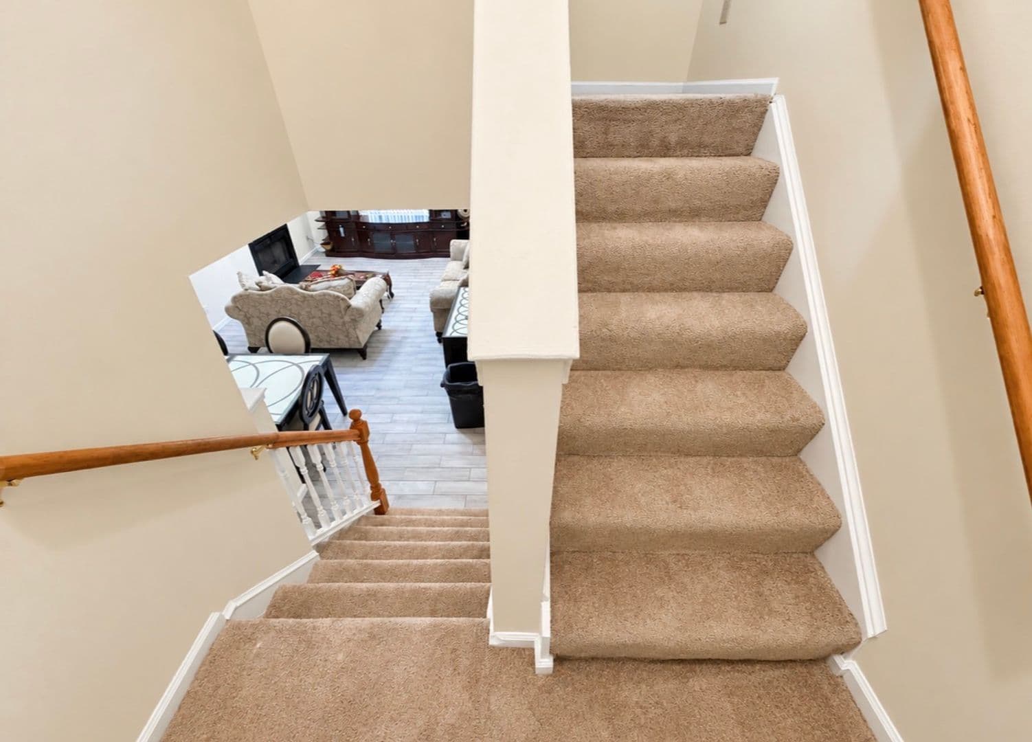 Newport News House: 355 Lee Mills Dr