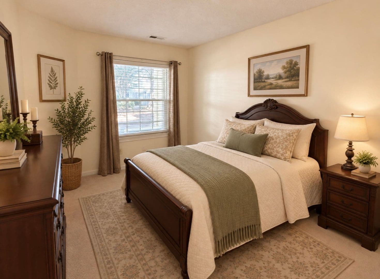 Newport News House: 355 Lee Mills Dr