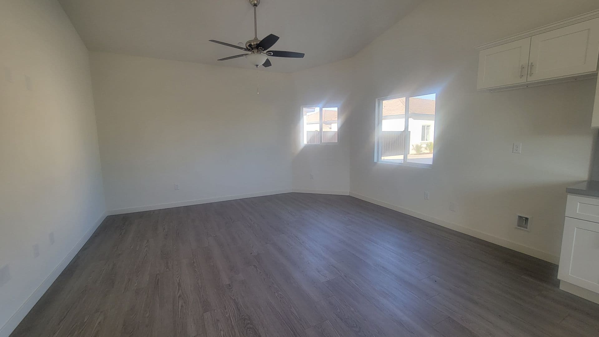 Bakersfield Apartment: 9708 Krista Vineyard Way