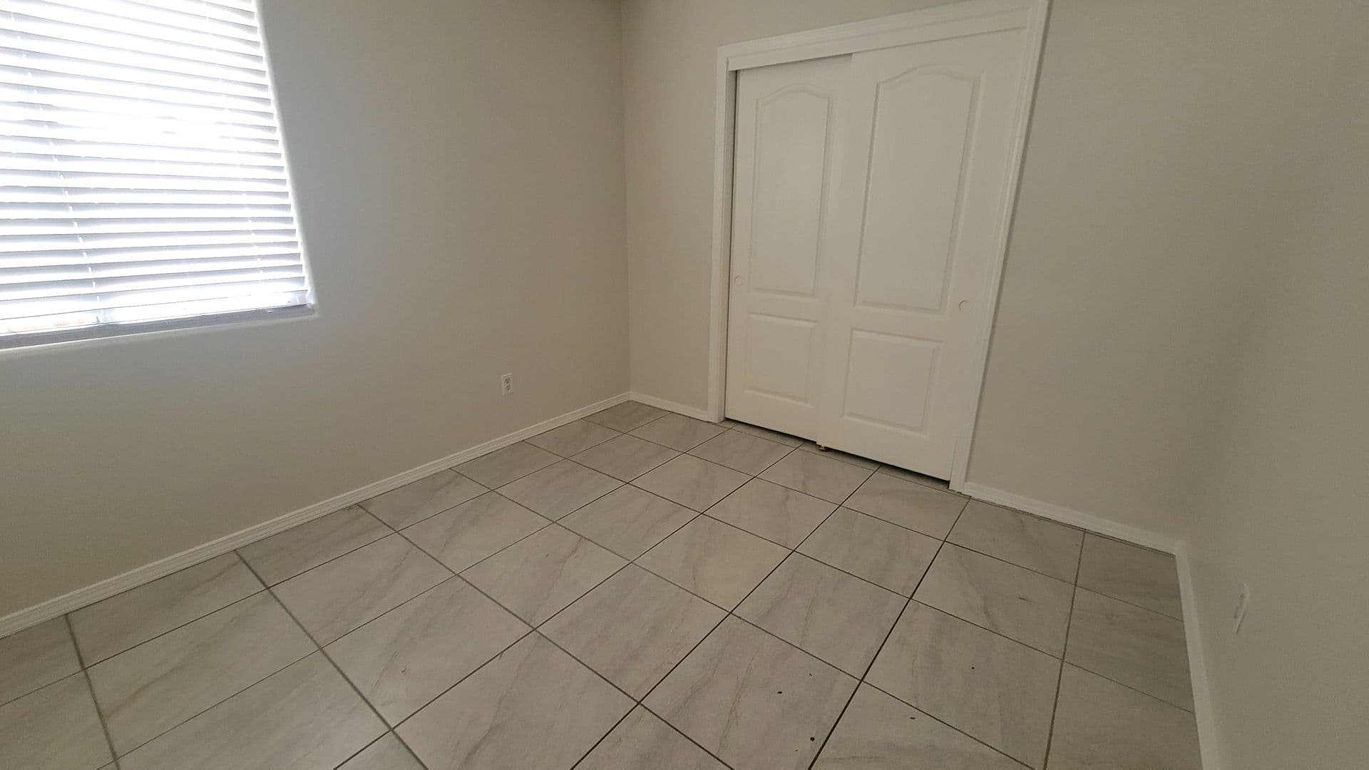 Bakersfield House: 5806 Bridge Creek Ave