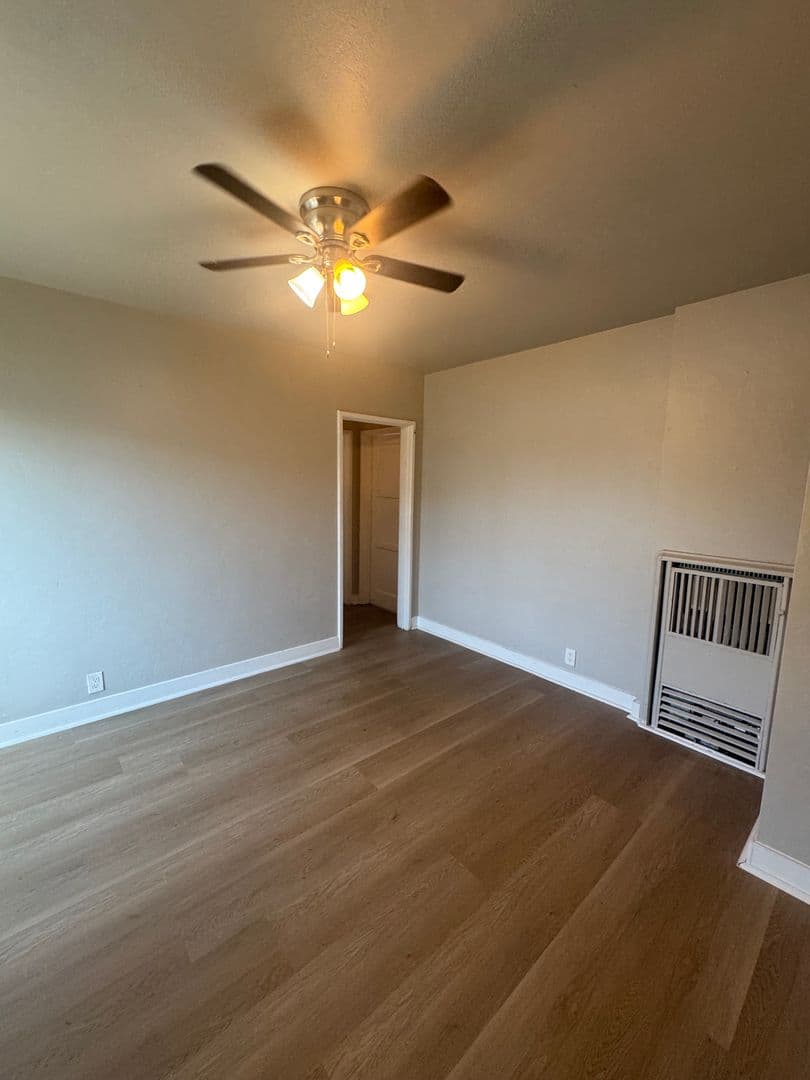 Los Angeles Apartment: 3406 Virginia Road