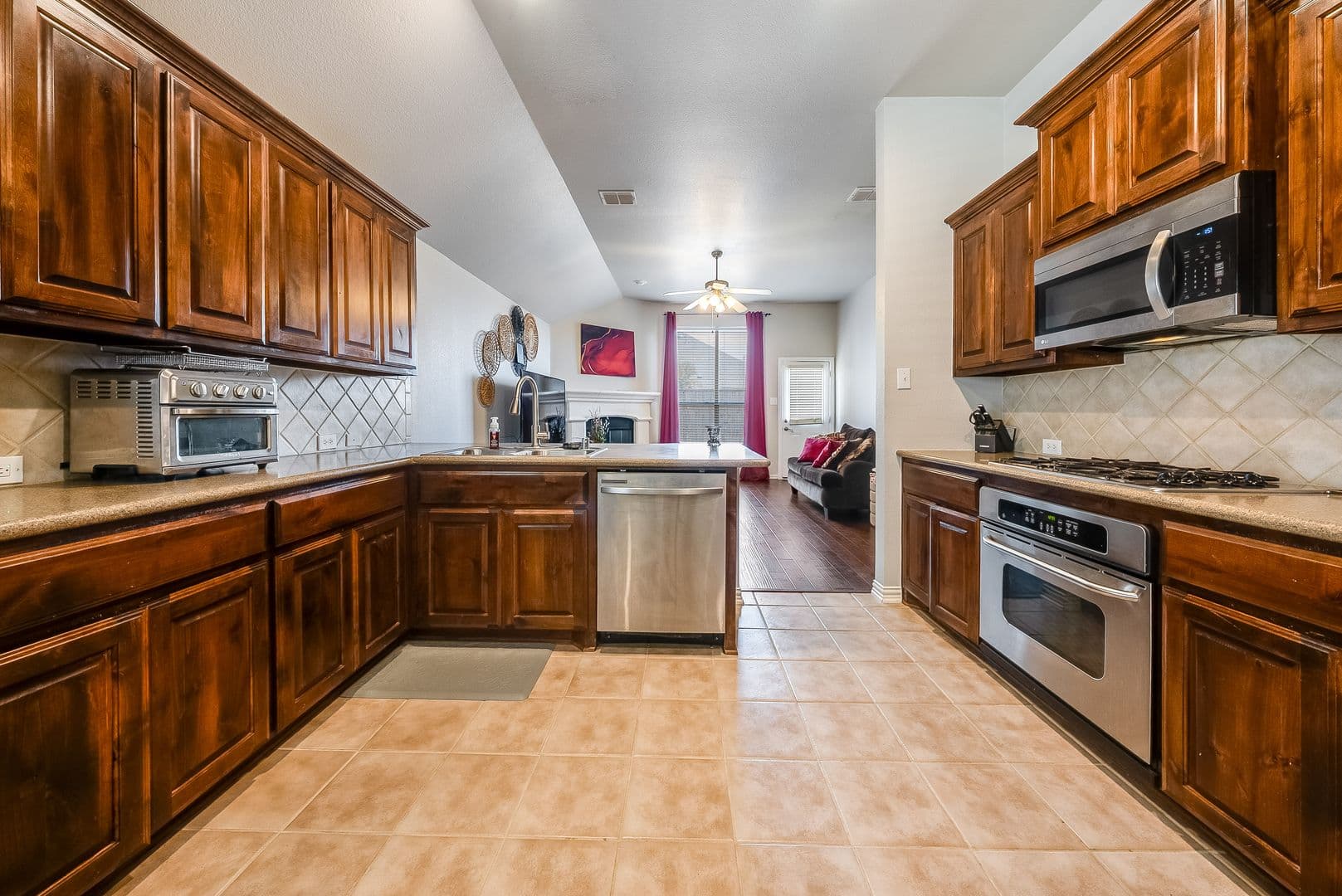 Little Elm House: 2824 Dawn Springs Drive
