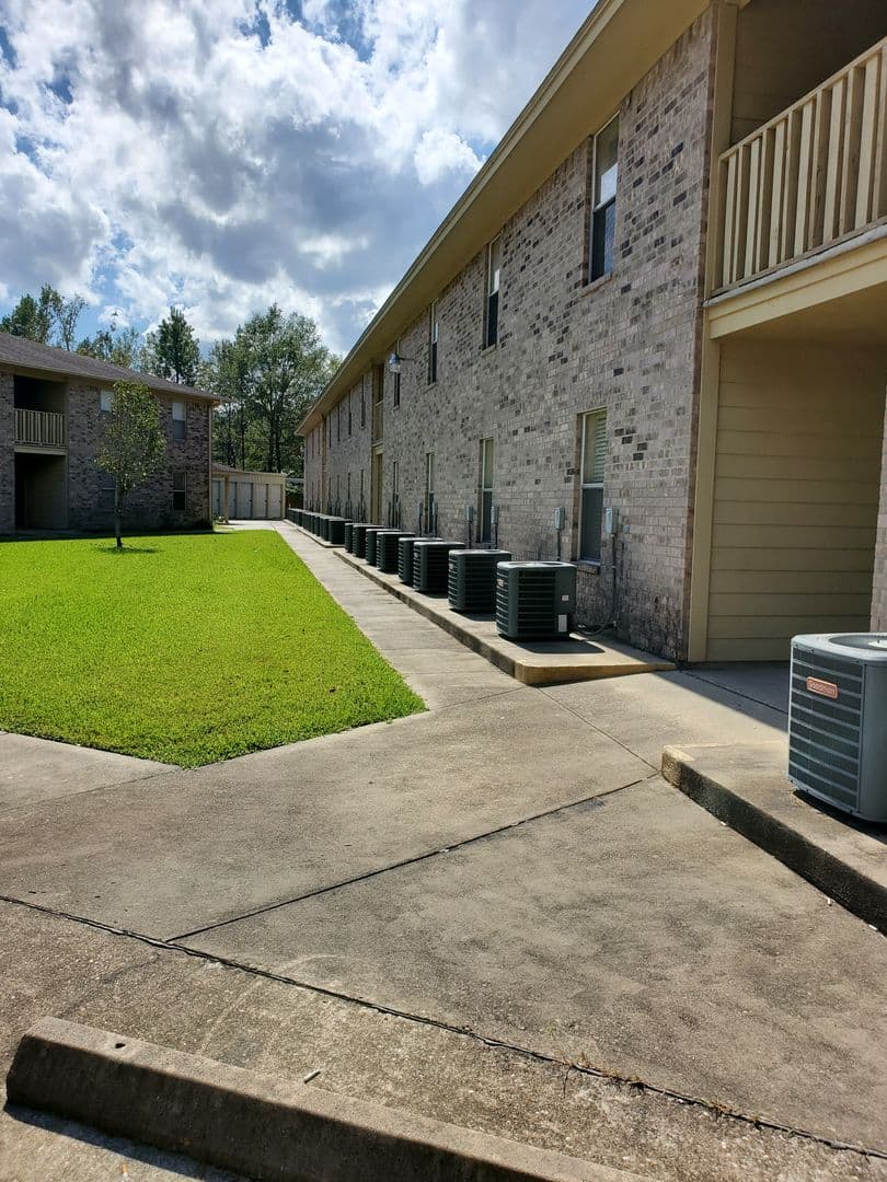 ORANGE Apartment: 7071 S. BILBO RD. UNIT 17