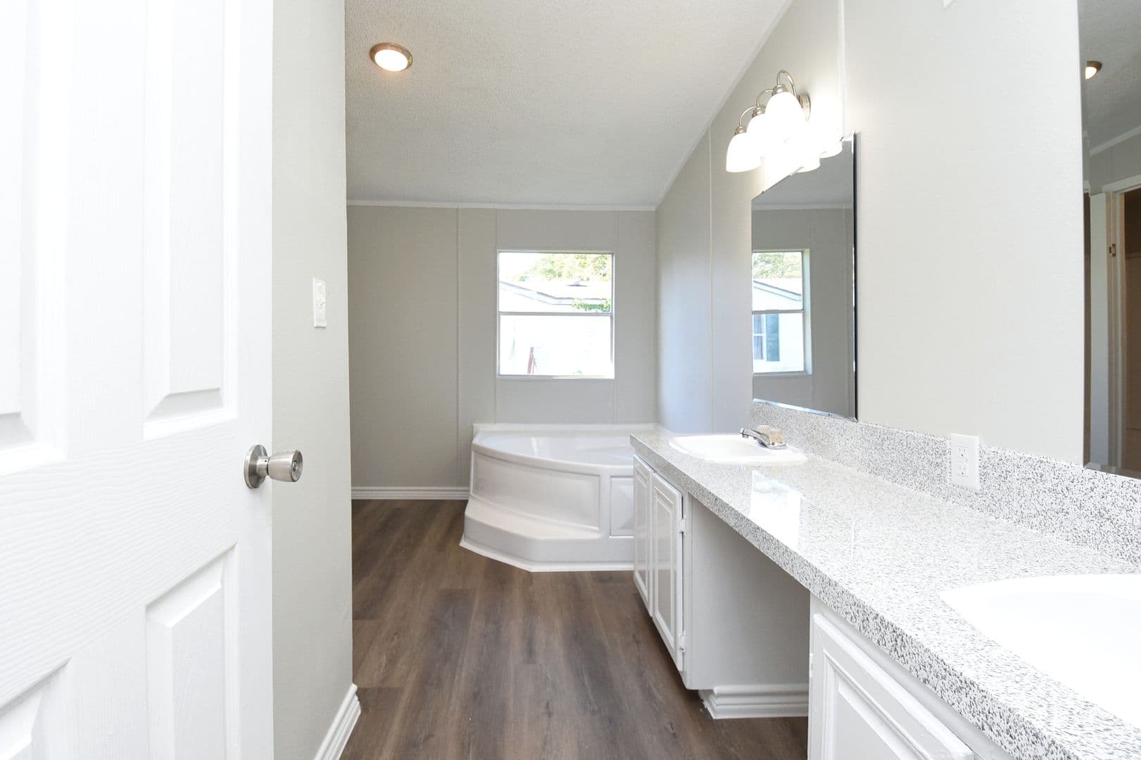 Conroe House: 12767 Roy Harris Loop