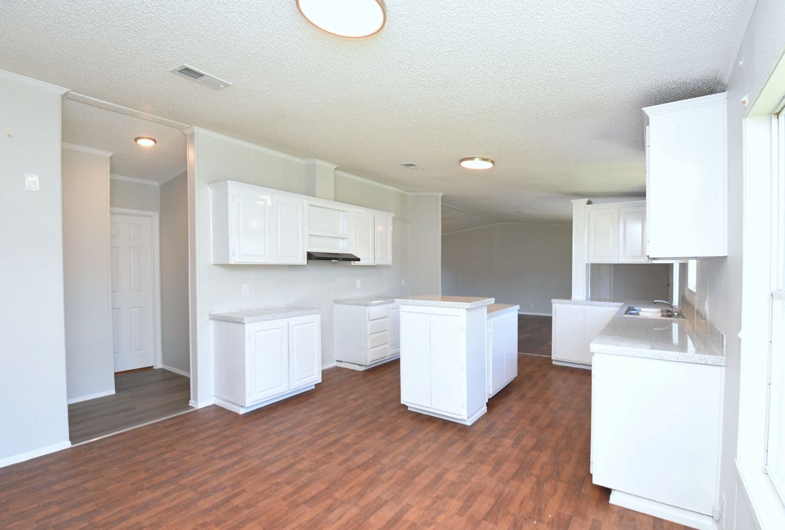 Conroe House: 12767 Roy Harris Loop