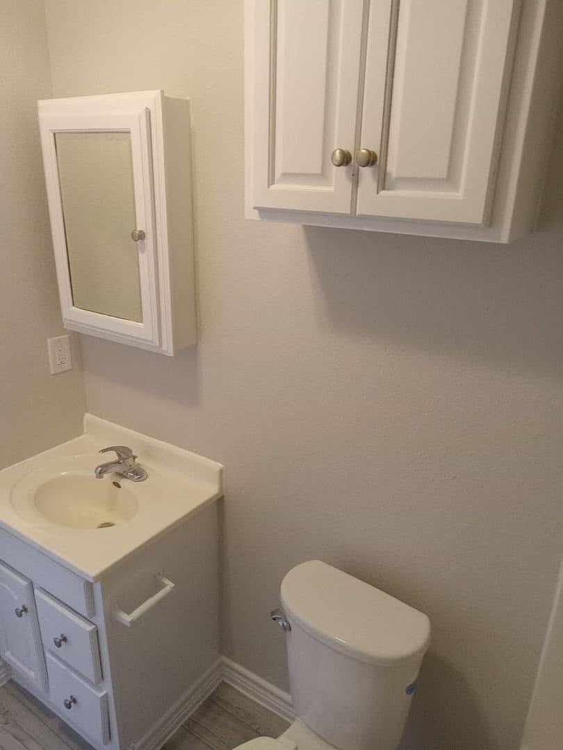 ORANGE Apartment: 7071 S. BILBO RD. UNIT 5