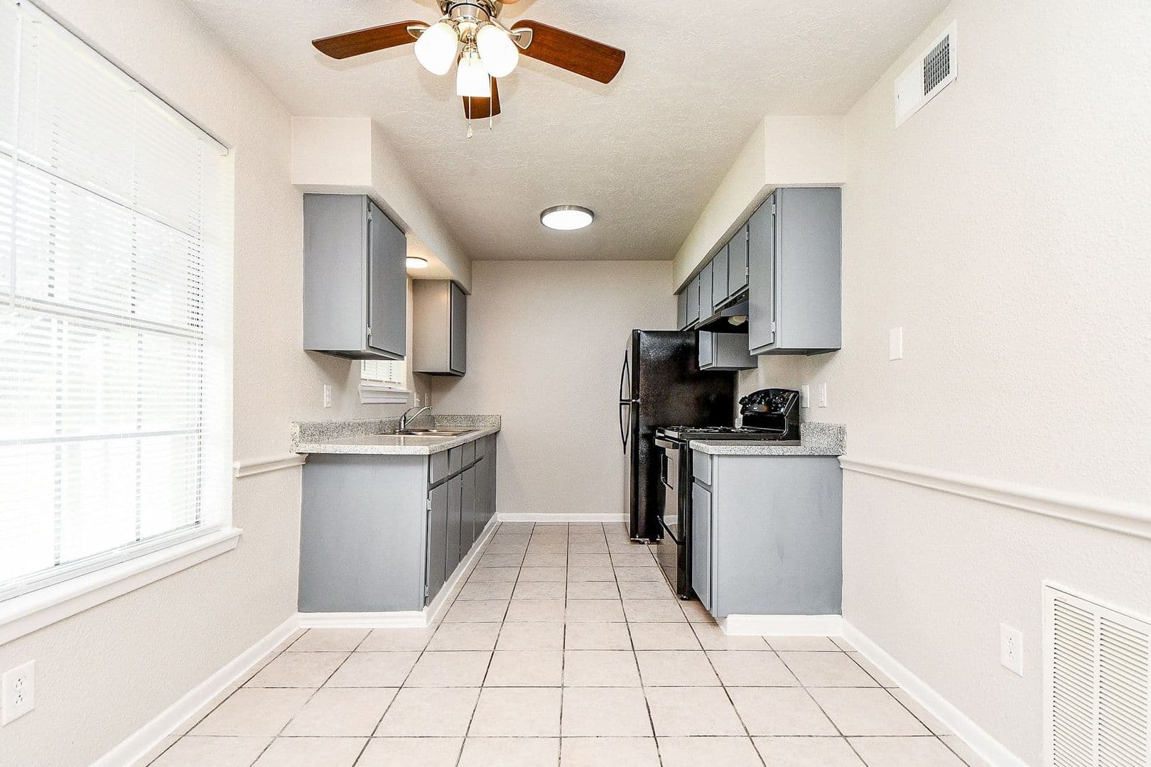 KATY Apartment: 1526 EAST AVENUE