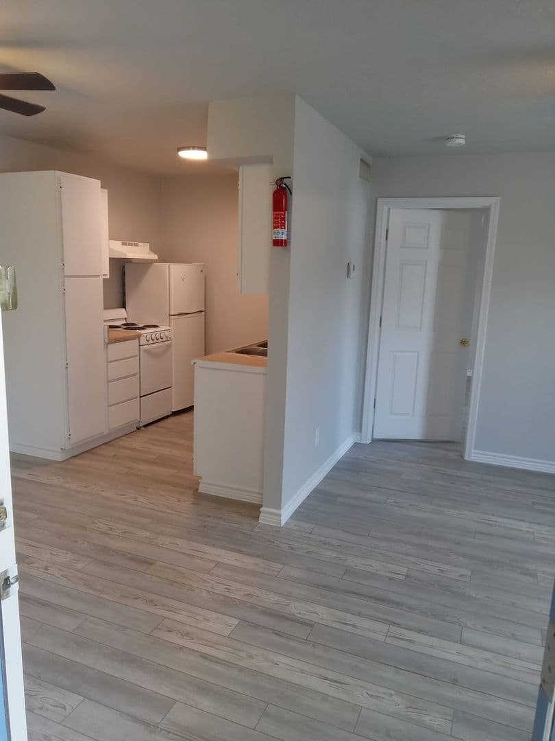 ORANGE Apartment: 7071 S. BILBO RD. UNIT 5