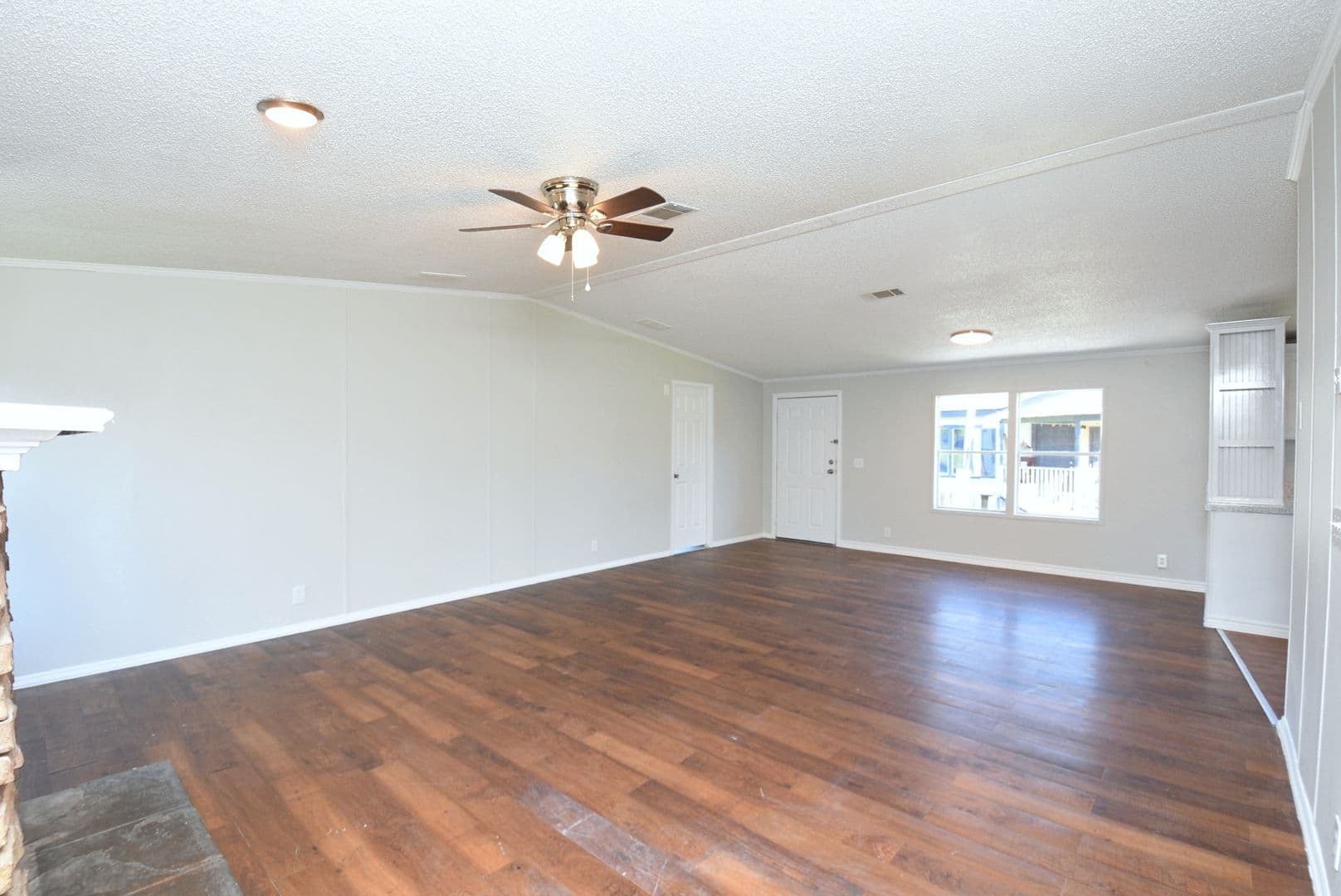 Conroe House: 12767 Roy Harris Loop