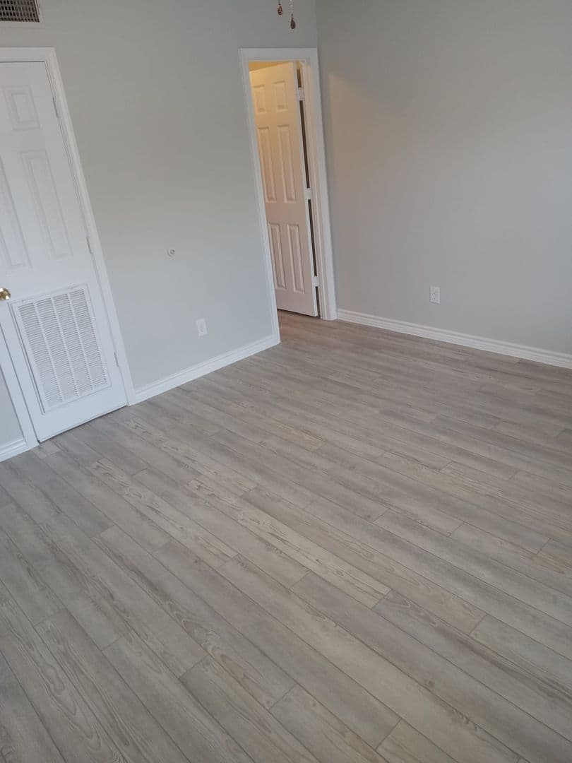 ORANGE Apartment: 7071 S. BILBO RD. UNIT 5