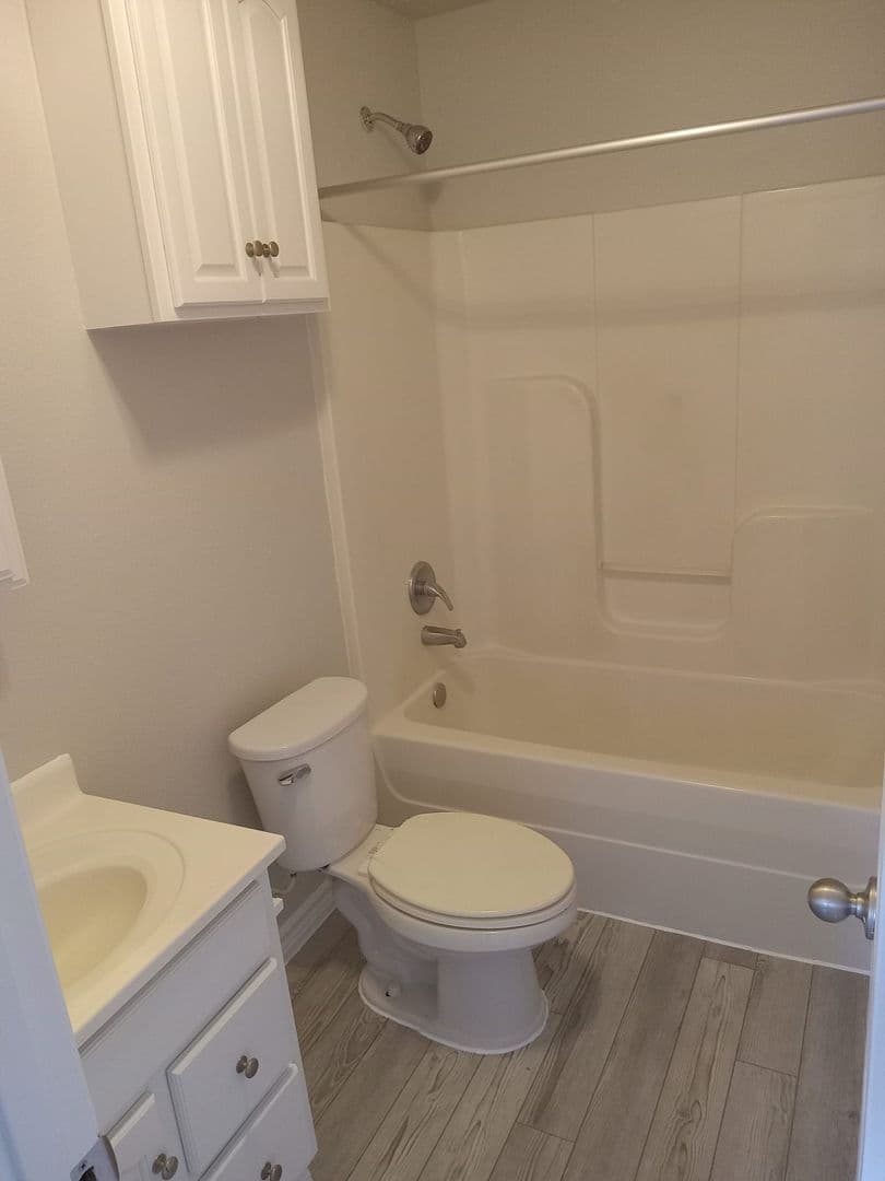 ORANGE Apartment: 7071 S. BILBO RD. UNIT 5