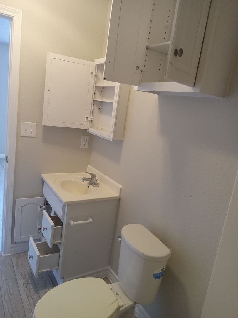 ORANGE Apartment: 7071 S. BILBO RD. UNIT 5