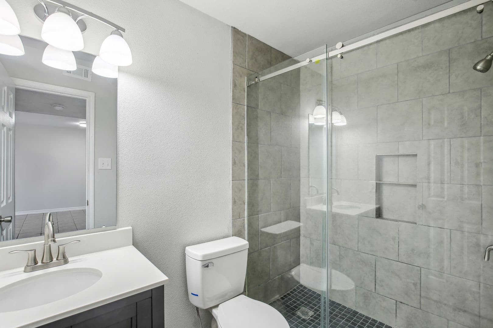 MONTGOMERY Apartment: 13155 WALDEN RD