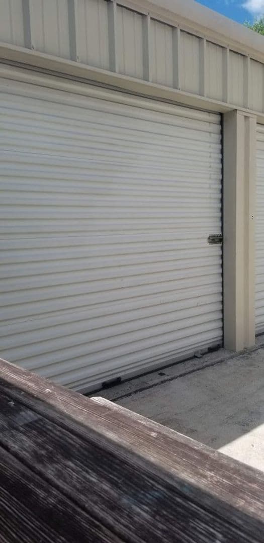 ORANGE Apartment: 7071 S. BILBO RD. UNIT 11