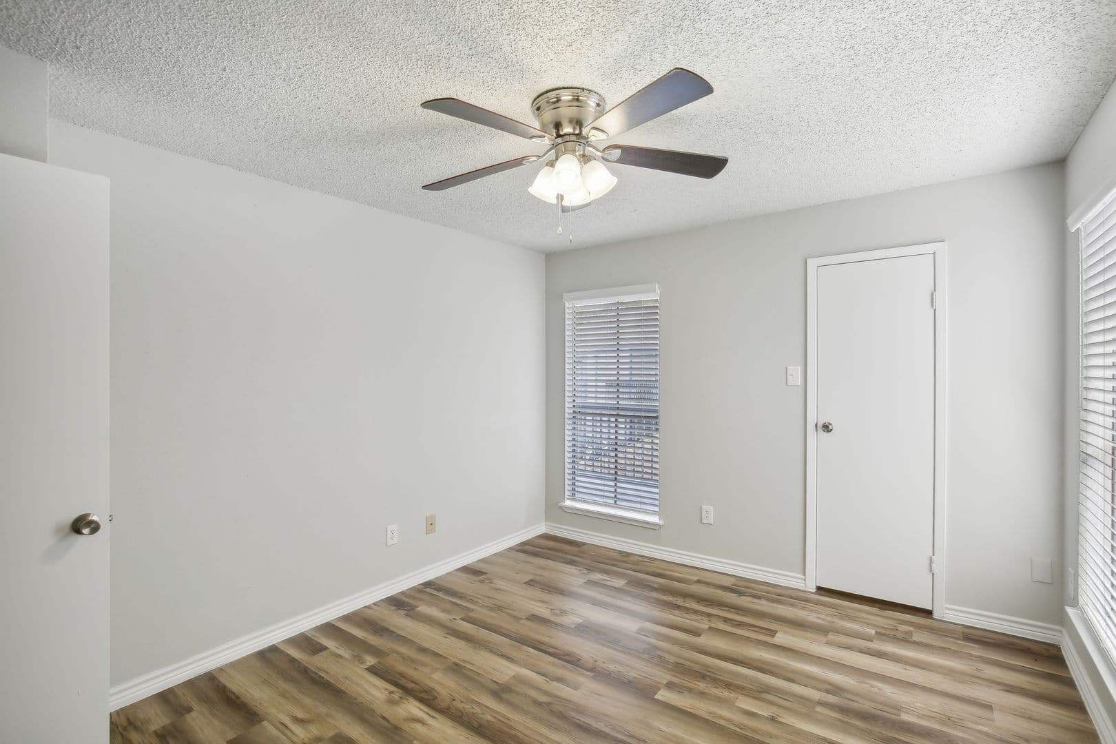 MONTGOMERY Apartment: 13155 WALDEN RD
