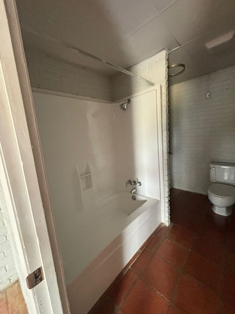 Beeville Apartment: 1627 W FM351