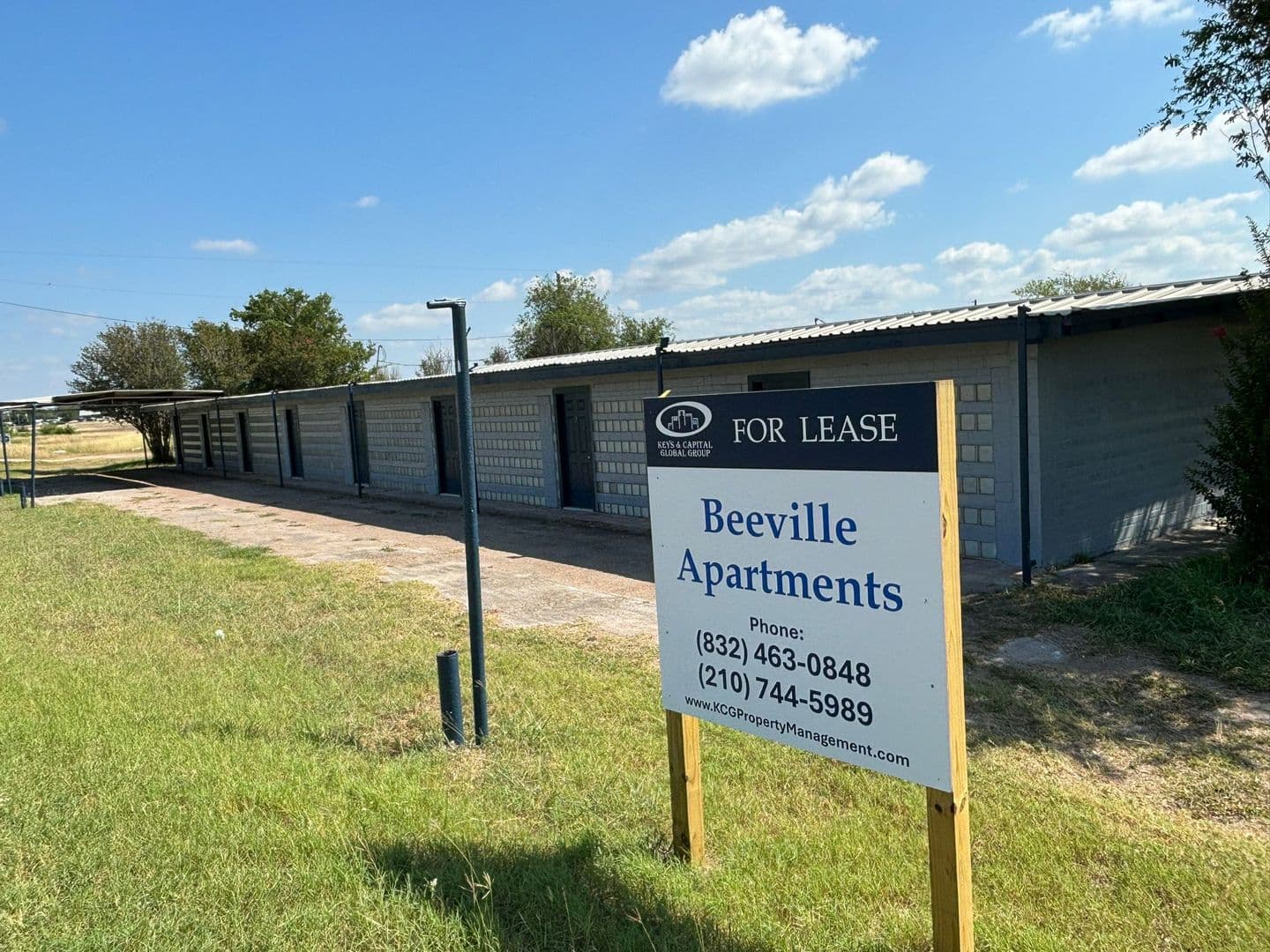 Beeville Apartment: 1627 W FM351