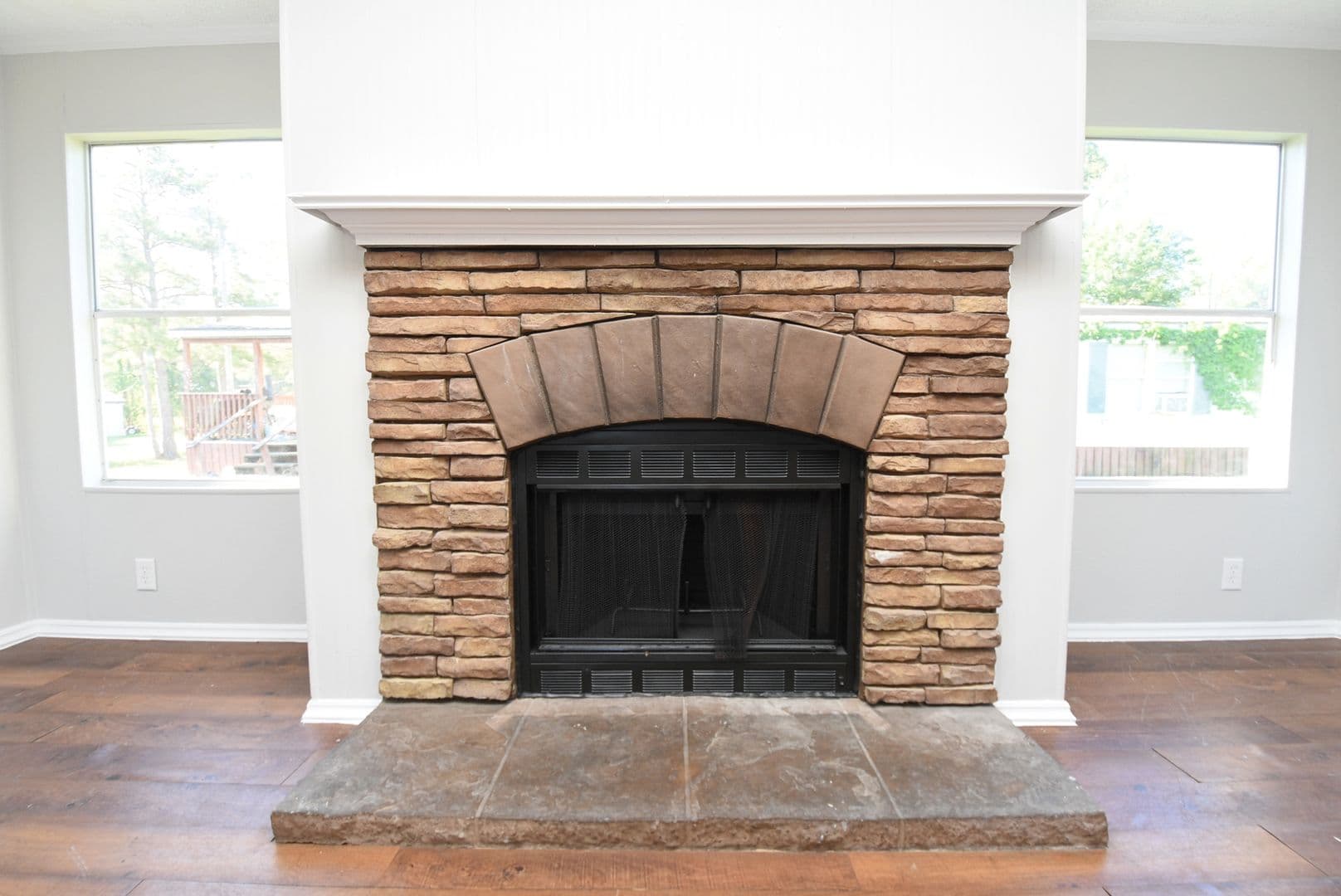 Conroe House: 12767 Roy Harris Loop