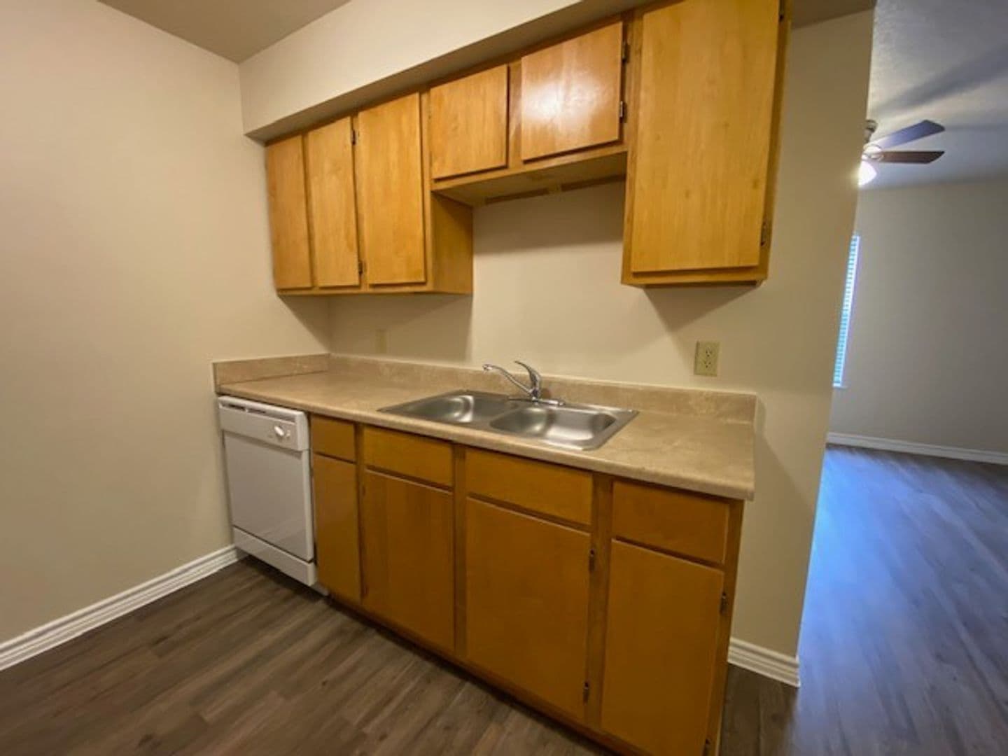 ORANGE Apartment: 7071 S. BILBO RD. UNIT 11