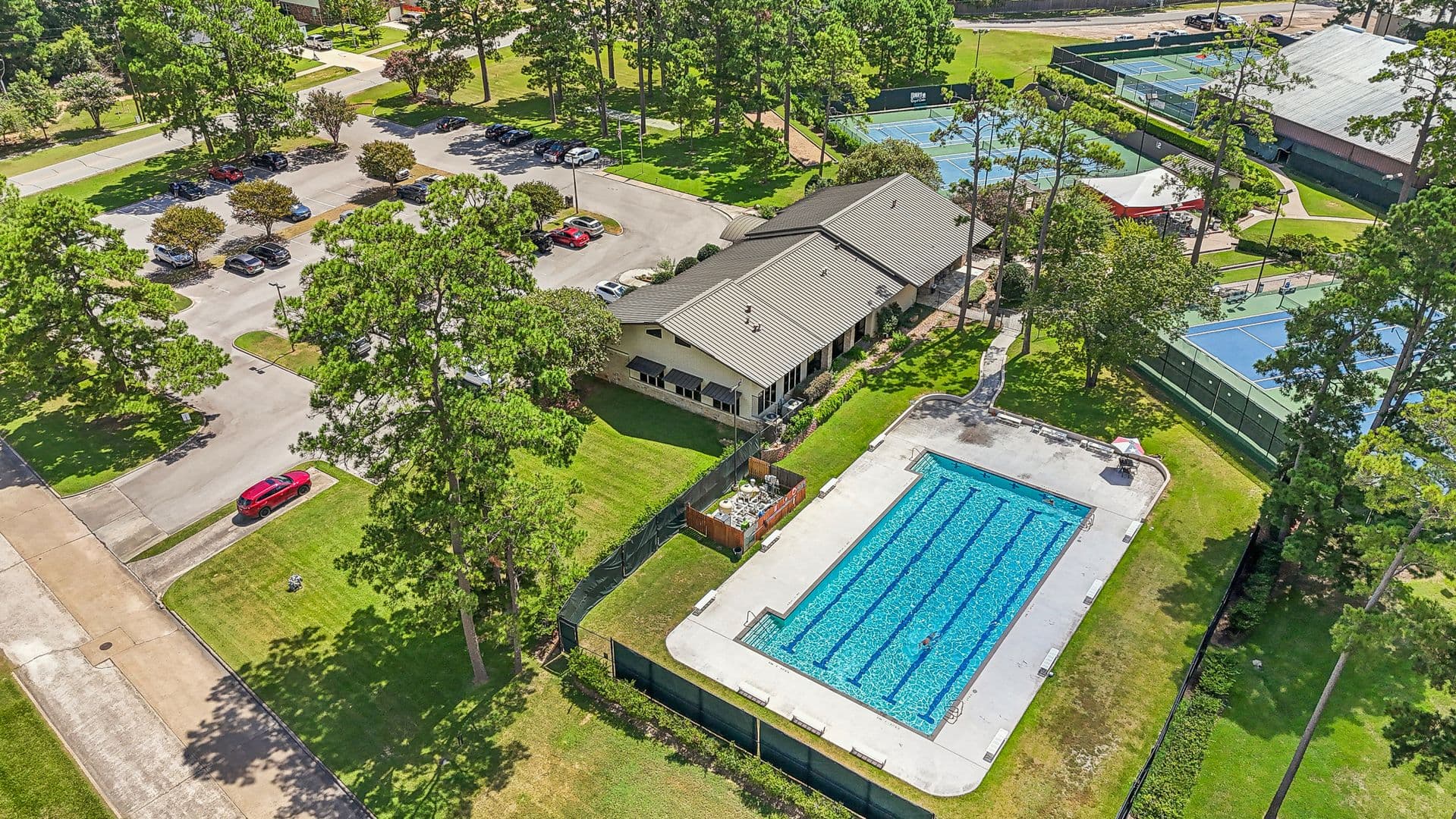 MONTGOMERY Apartment: 13155 WALDEN RD