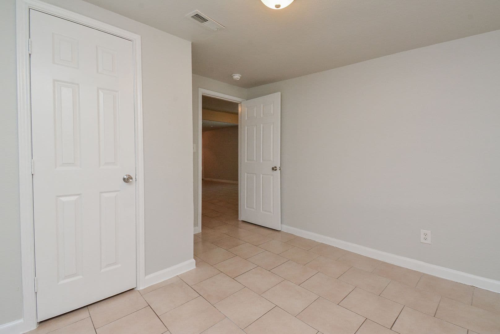 HOUSTON Apartment: 2118 THONIG