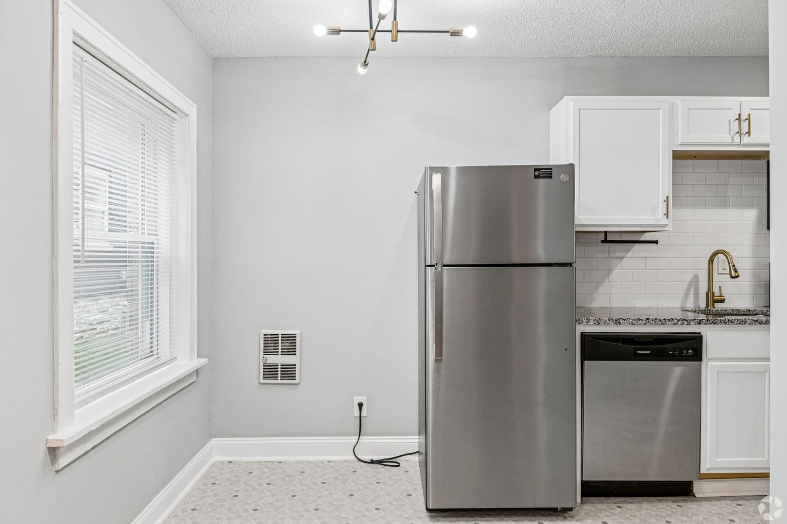 Kansas City Apartment: 2729 Campbell St
