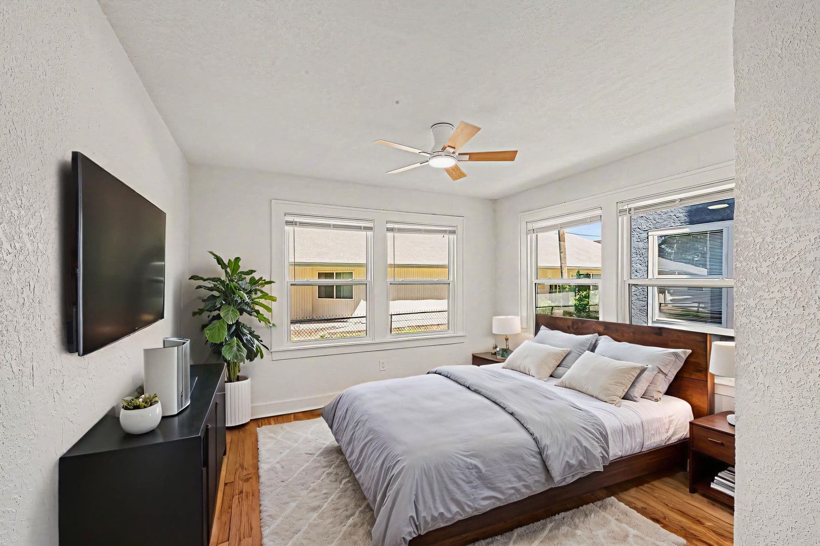 Kansas City Apartment: 516-526 W 39th Terrace