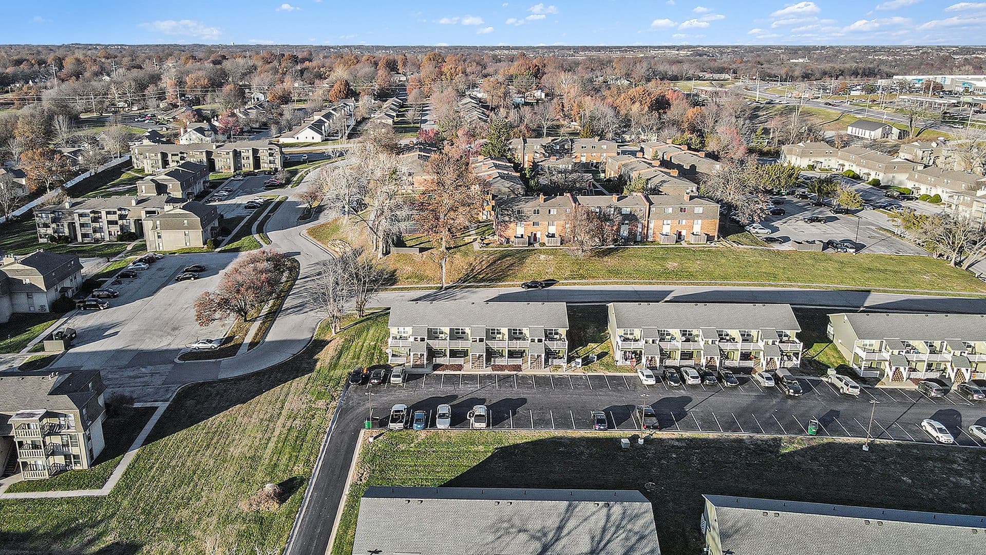 Gladstone Apartment: 2300 NE 70th St