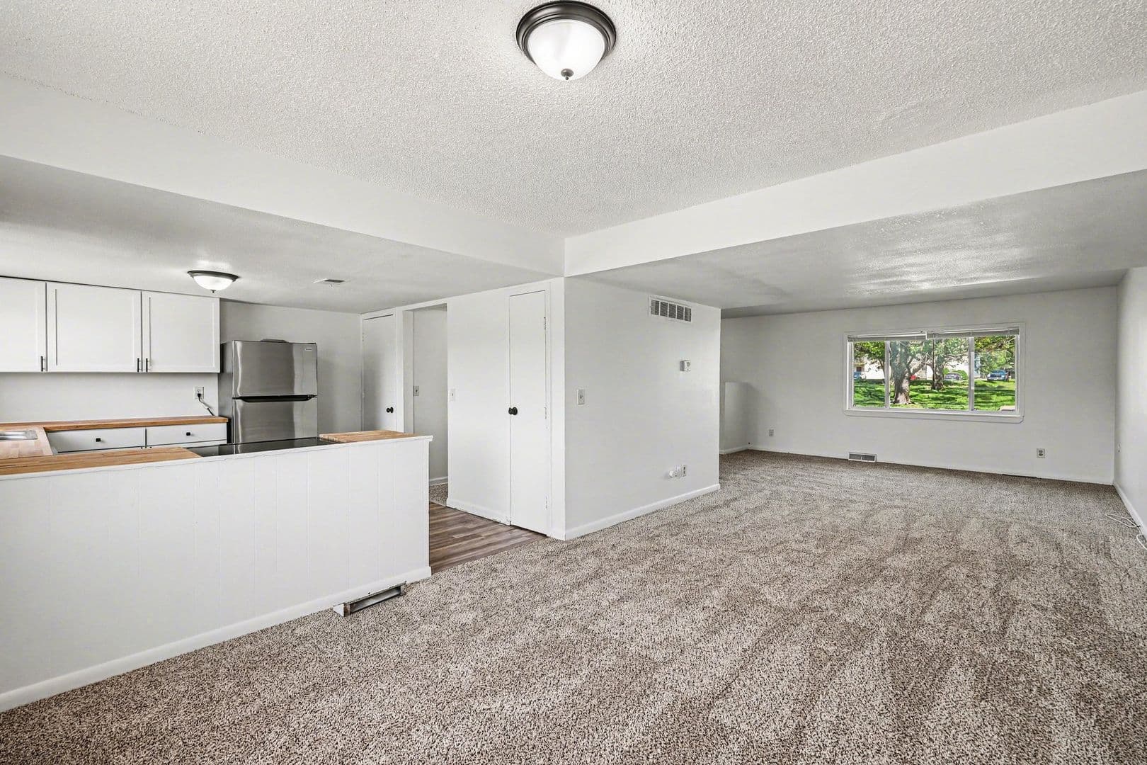Belton Apartment: 6820 Chapel Dr