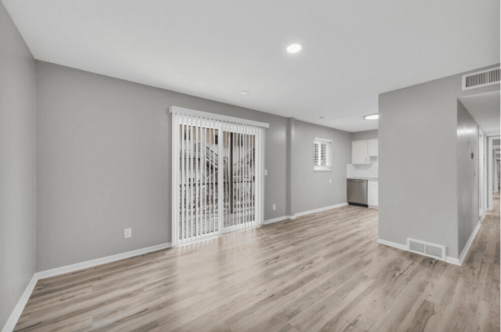 Kansas City Apartment: 1132 W 41st Terr